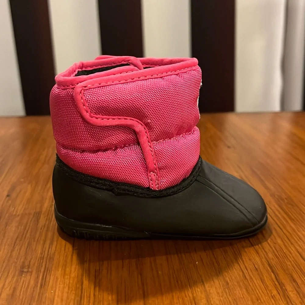 Polo Ralph Lauren Fuchsia Winter Crib Booties Boots Shoes Infant Baby Girls Sz 2